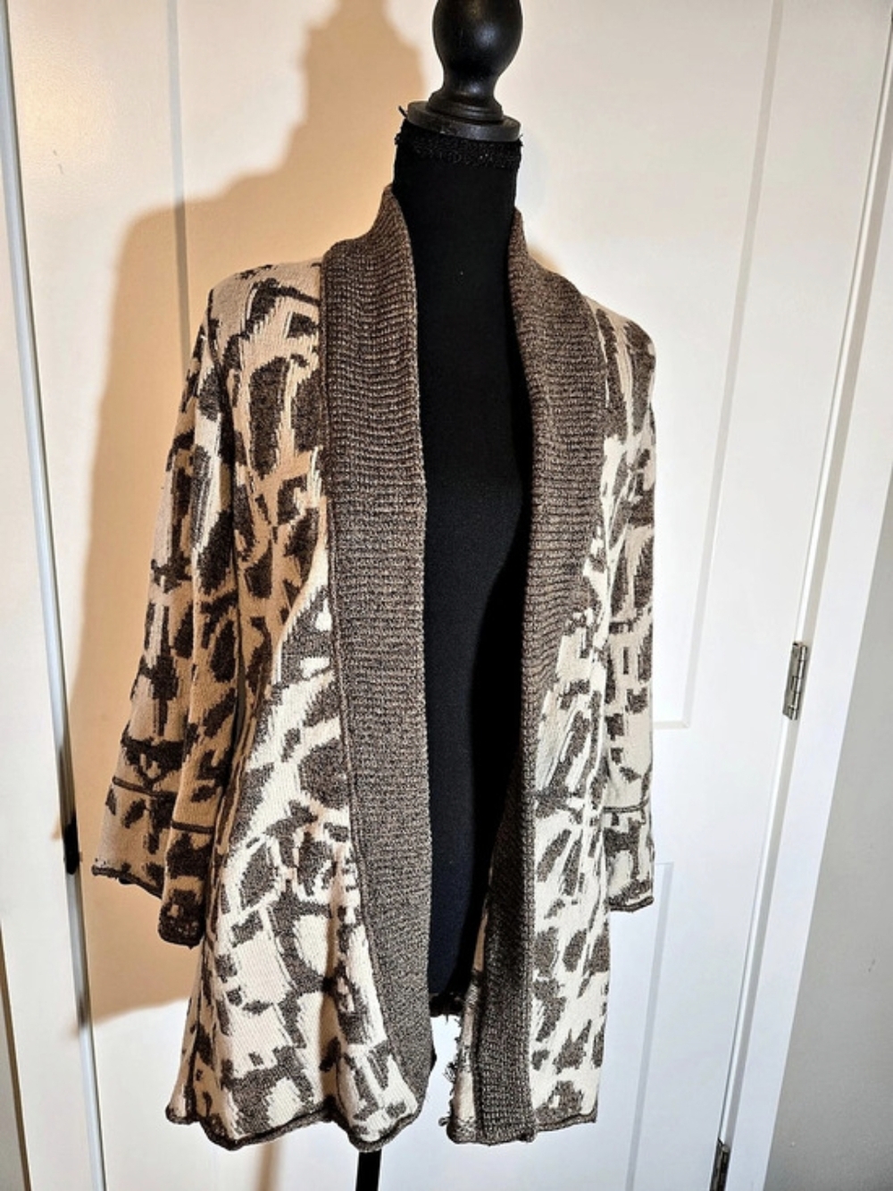 Nic + Zoe brown cream abstract knit cardigan sweater
